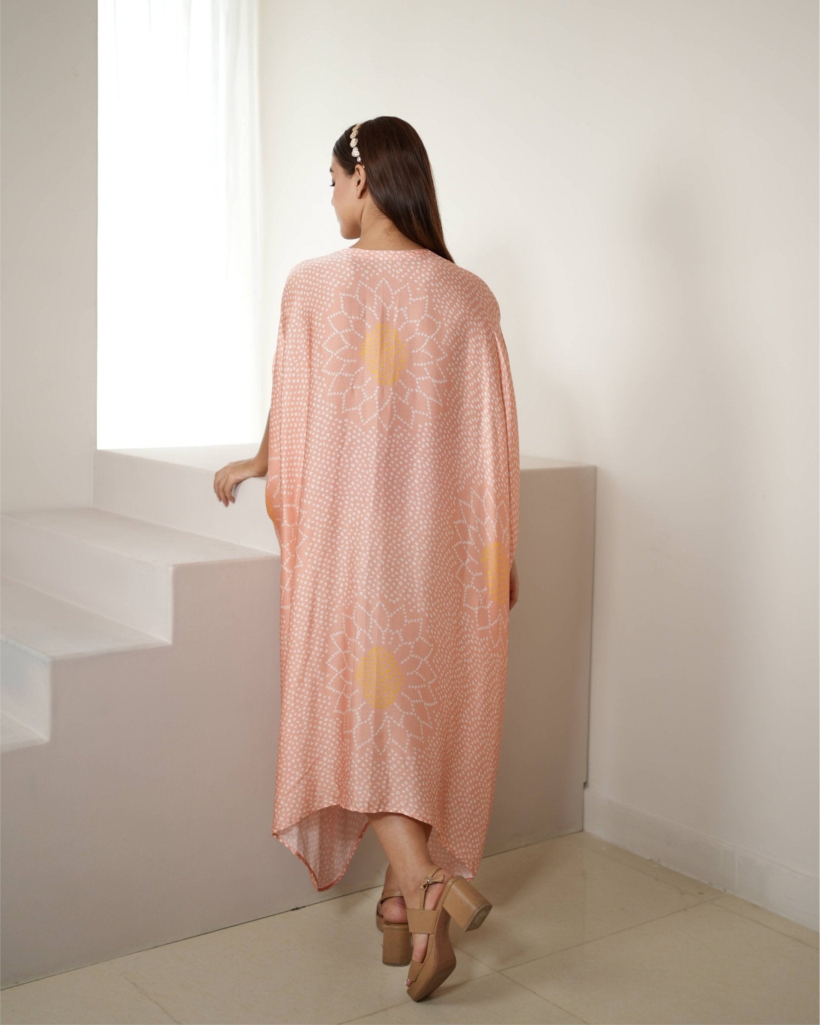 Kaftan Bandhej - Blush Pink / Gold - Mayura Kumar