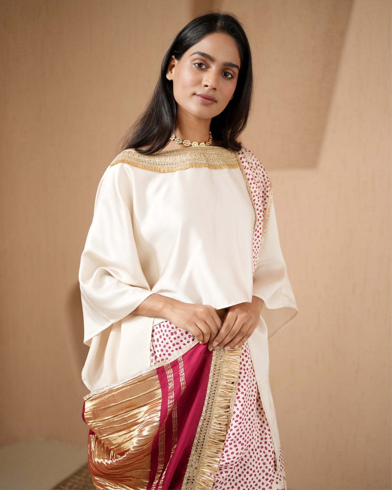 Saree Bandhej Mixology - Ivory / Red - Mayura Kumar