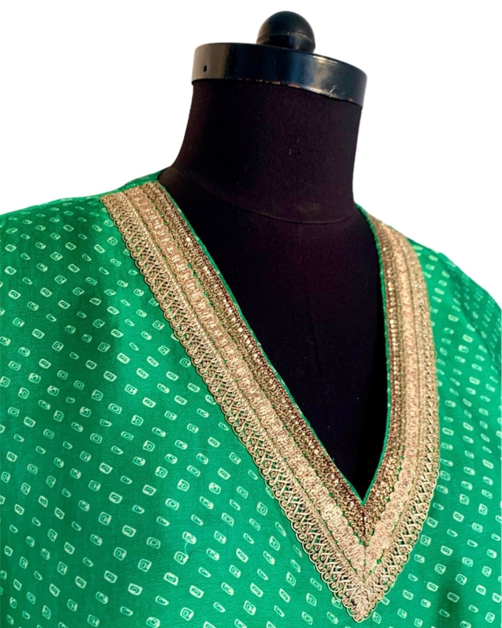 Kurta Set Bandhej - Parrot Green / Ivory / Gold - Mayura Kumar