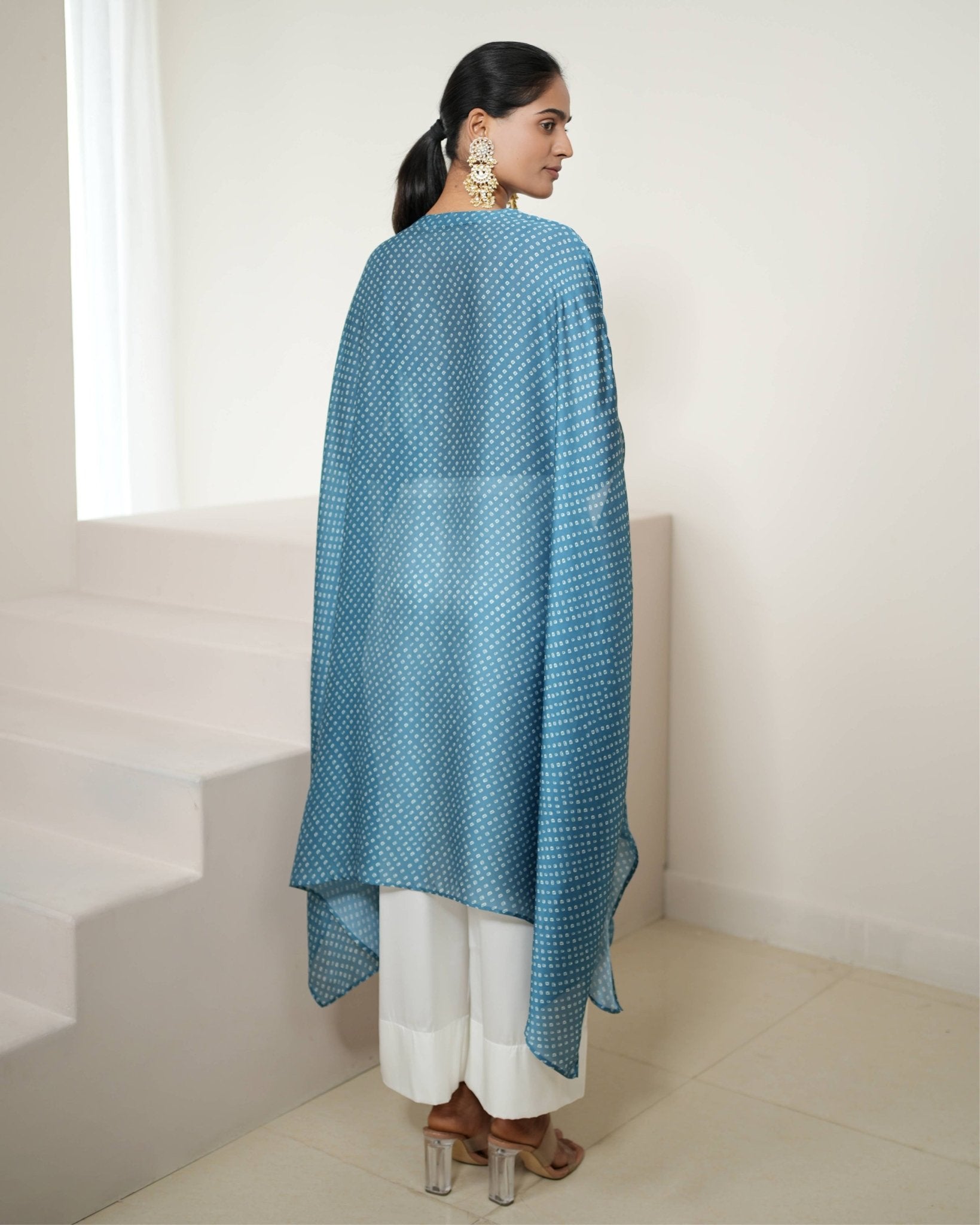 Kurta Set Bandhej - Teal Blue / Ivory / Gold - Mayura Kumar