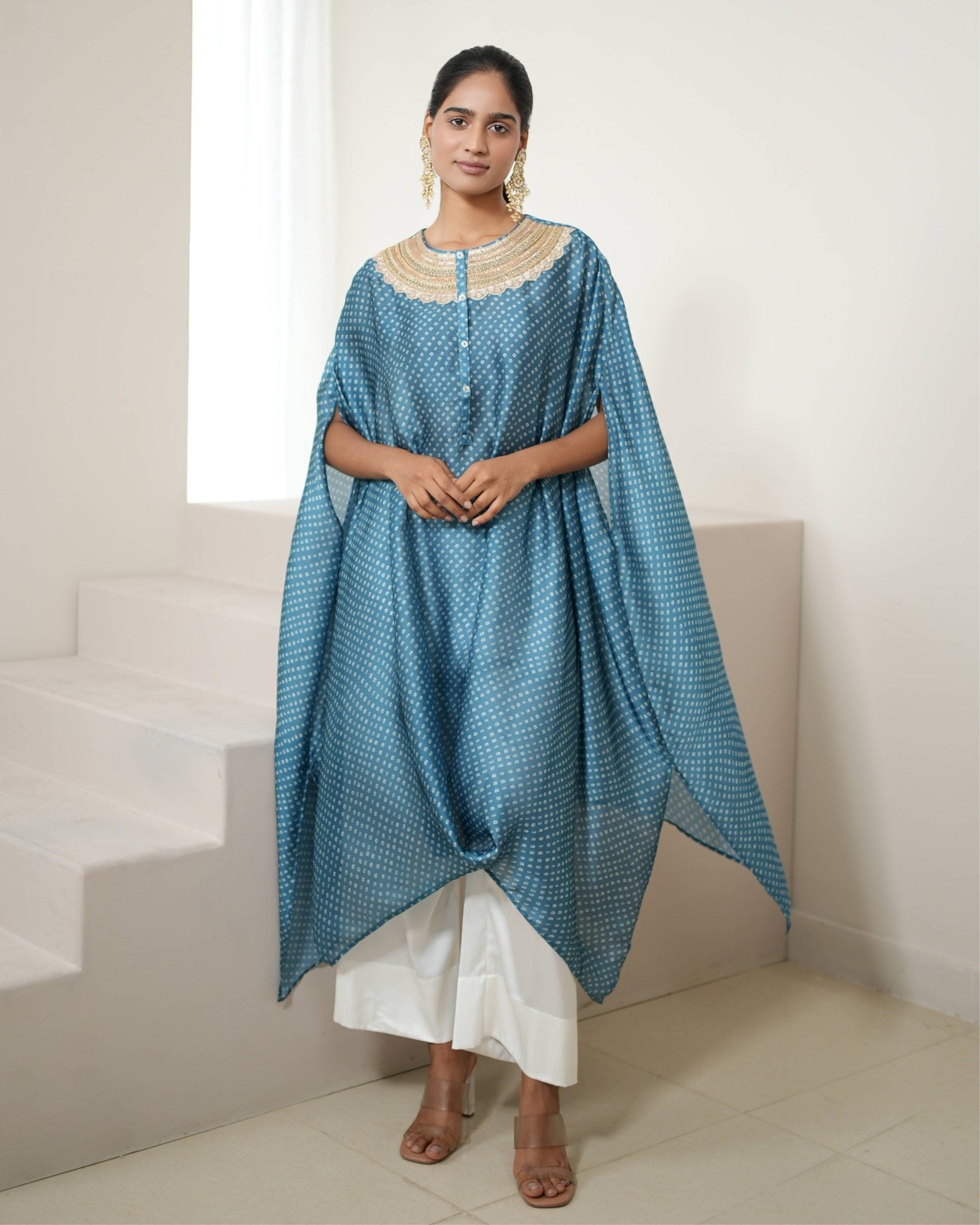 Kurta Set Bandhej - Teal Blue / Ivory / Gold - Mayura Kumar