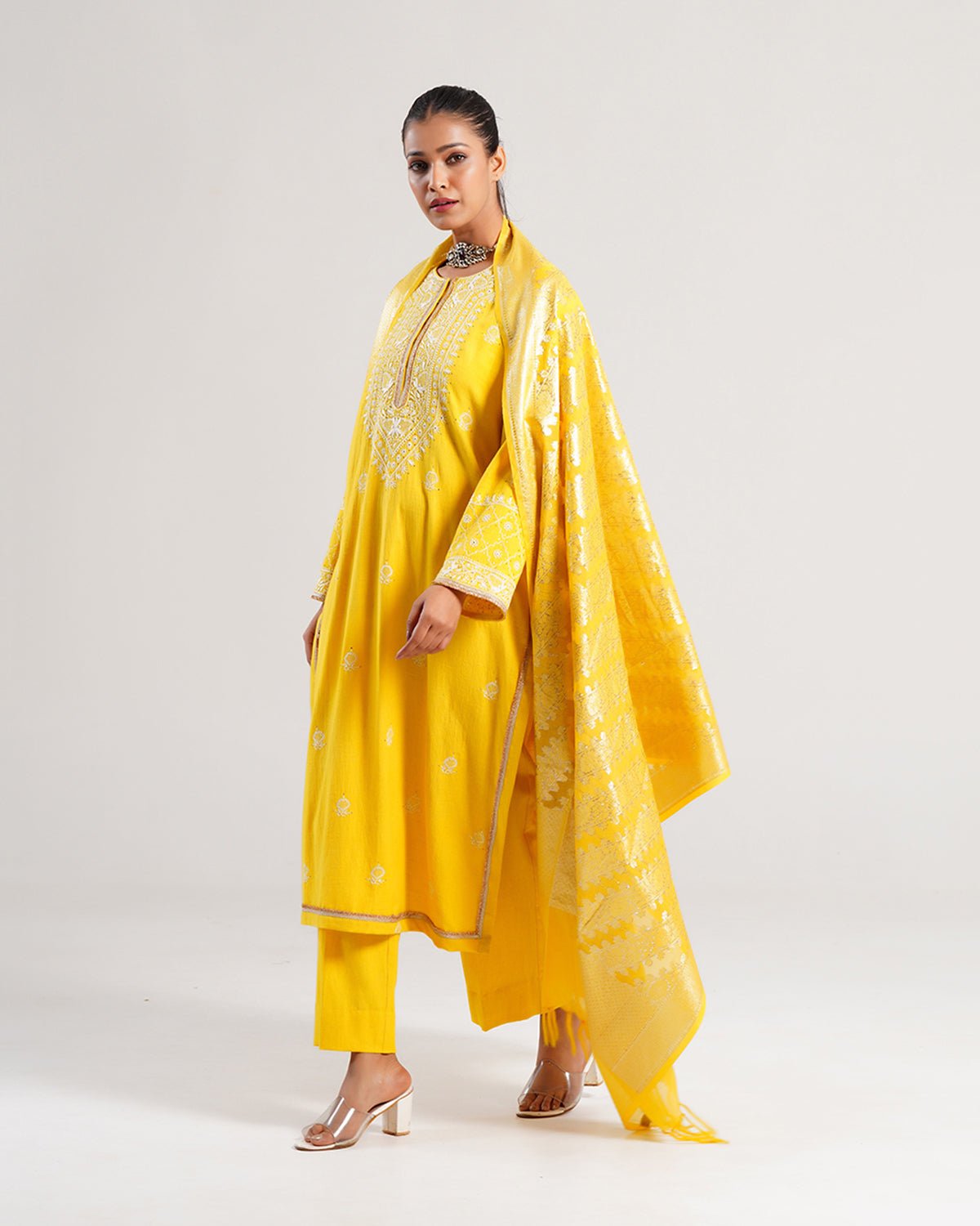 Kurta Set Chikankari - Yellow / Gold / Silver - Mayura Kumar