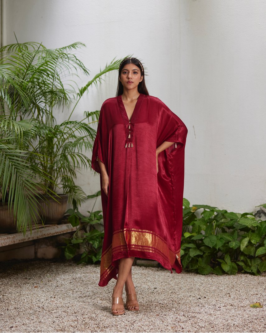 Kaftan Kutch - Burgundy Red / Gold - Mayura Kumar Kaftan Kutch - Burgundy Red / Gold - Mayura Kumar
