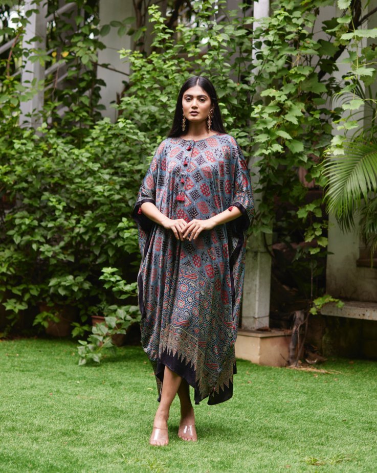 Kaftan - Red/Indigo - Mayura Kumar