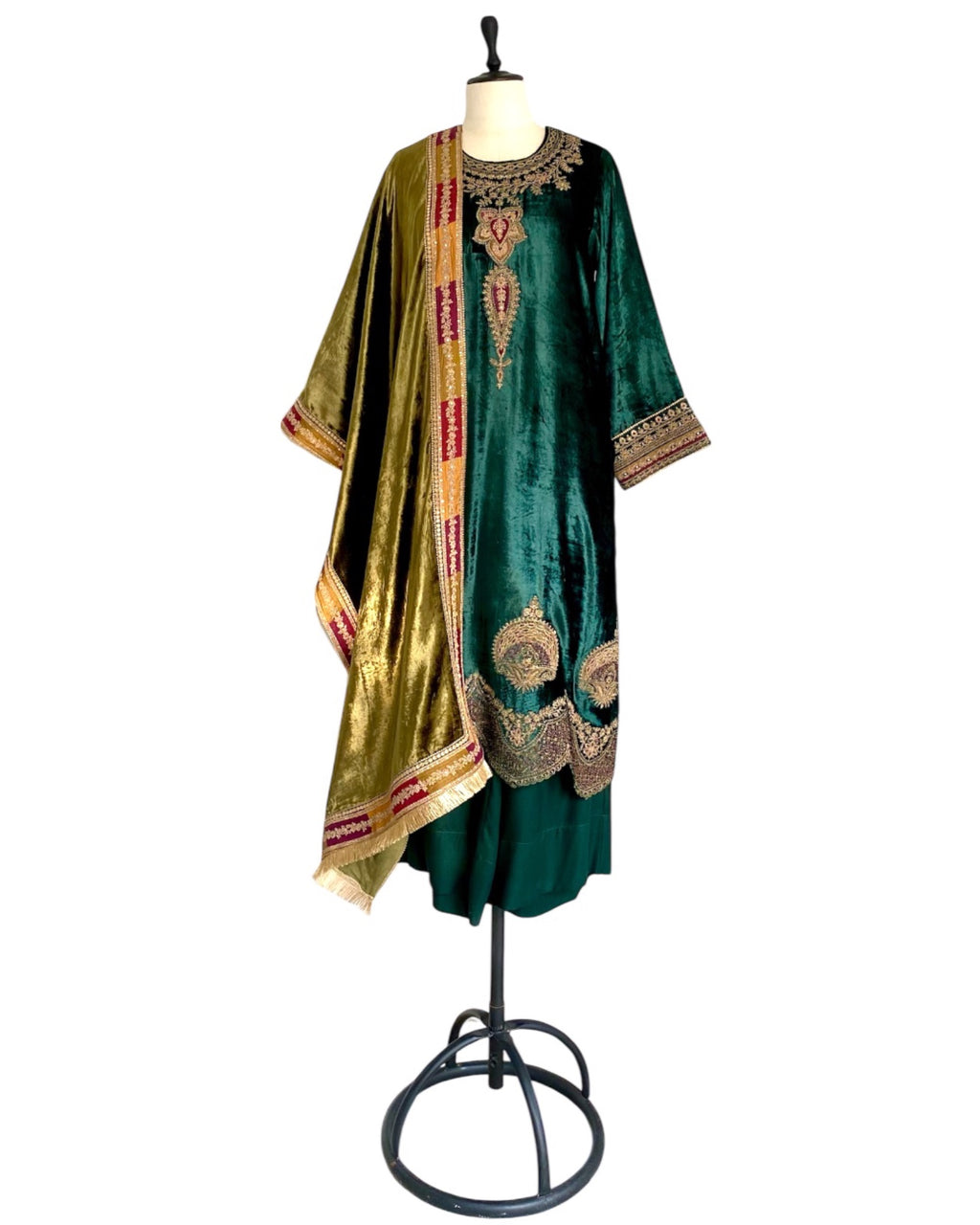 Kurta Set Velvet - Dark Green Emerald / Olive /Gold