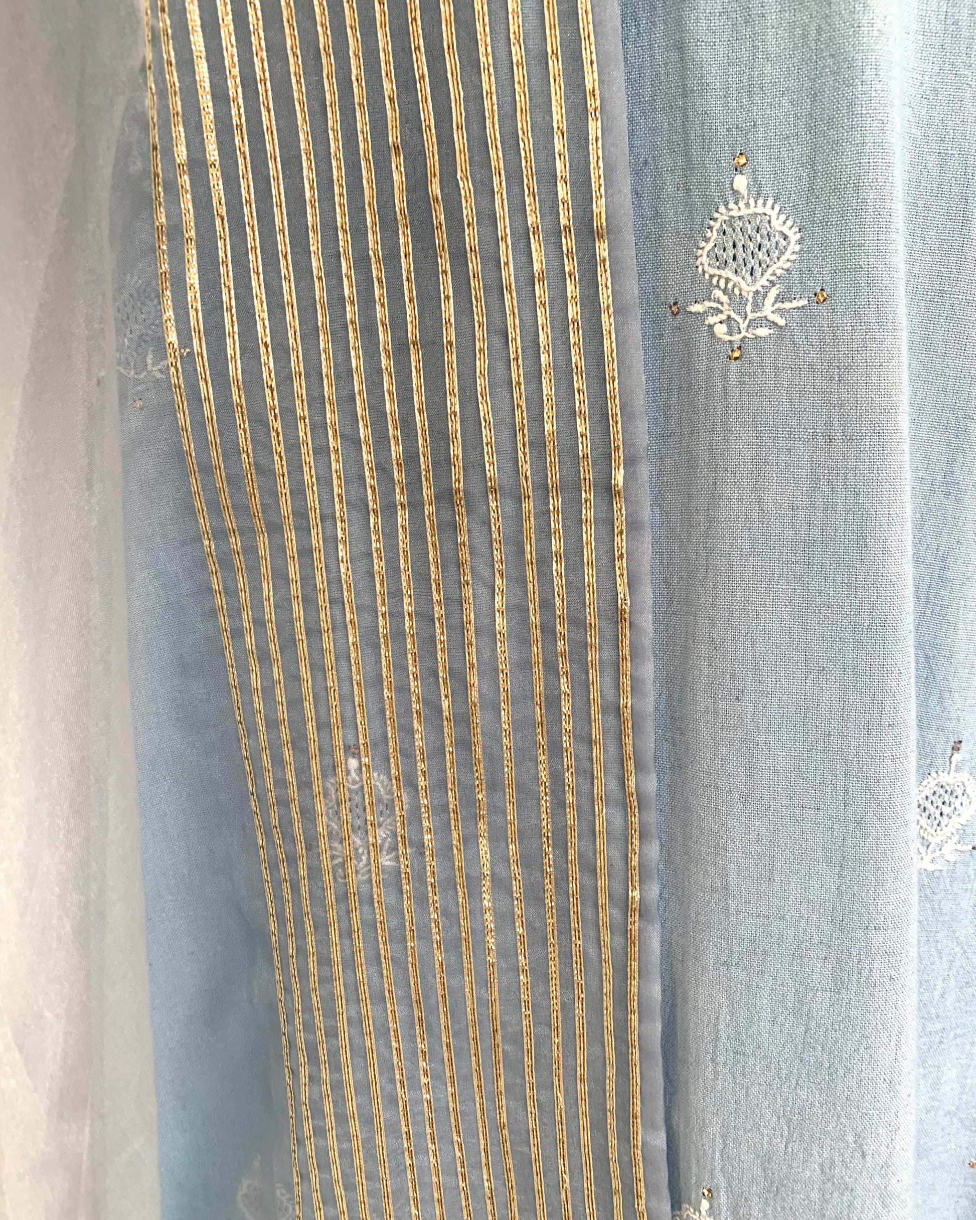 Kurta Set Chikankari - Sky Blue/ Gold / Silver