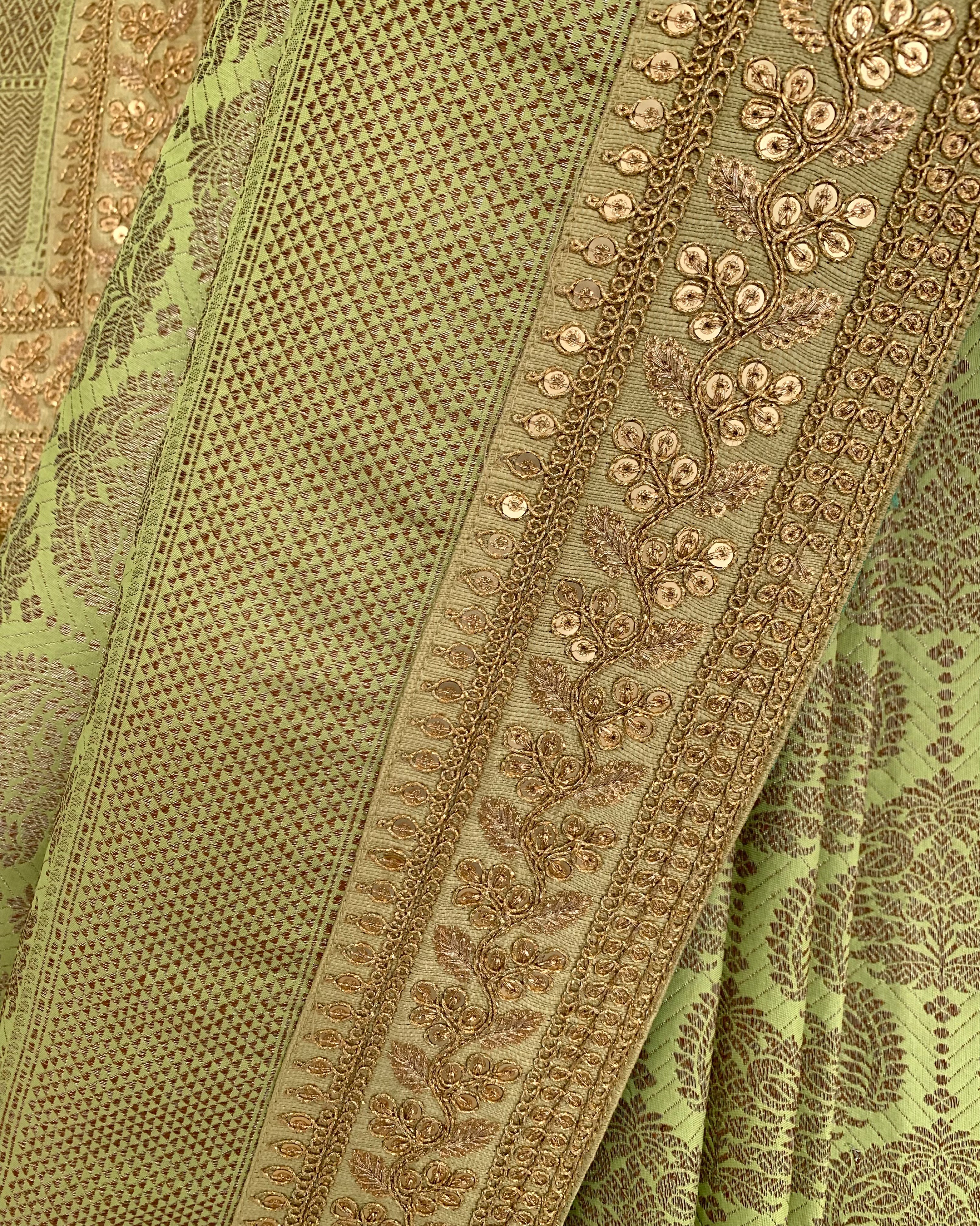 Mayura Kumar Banarasi saree in mint green and gold, detail view