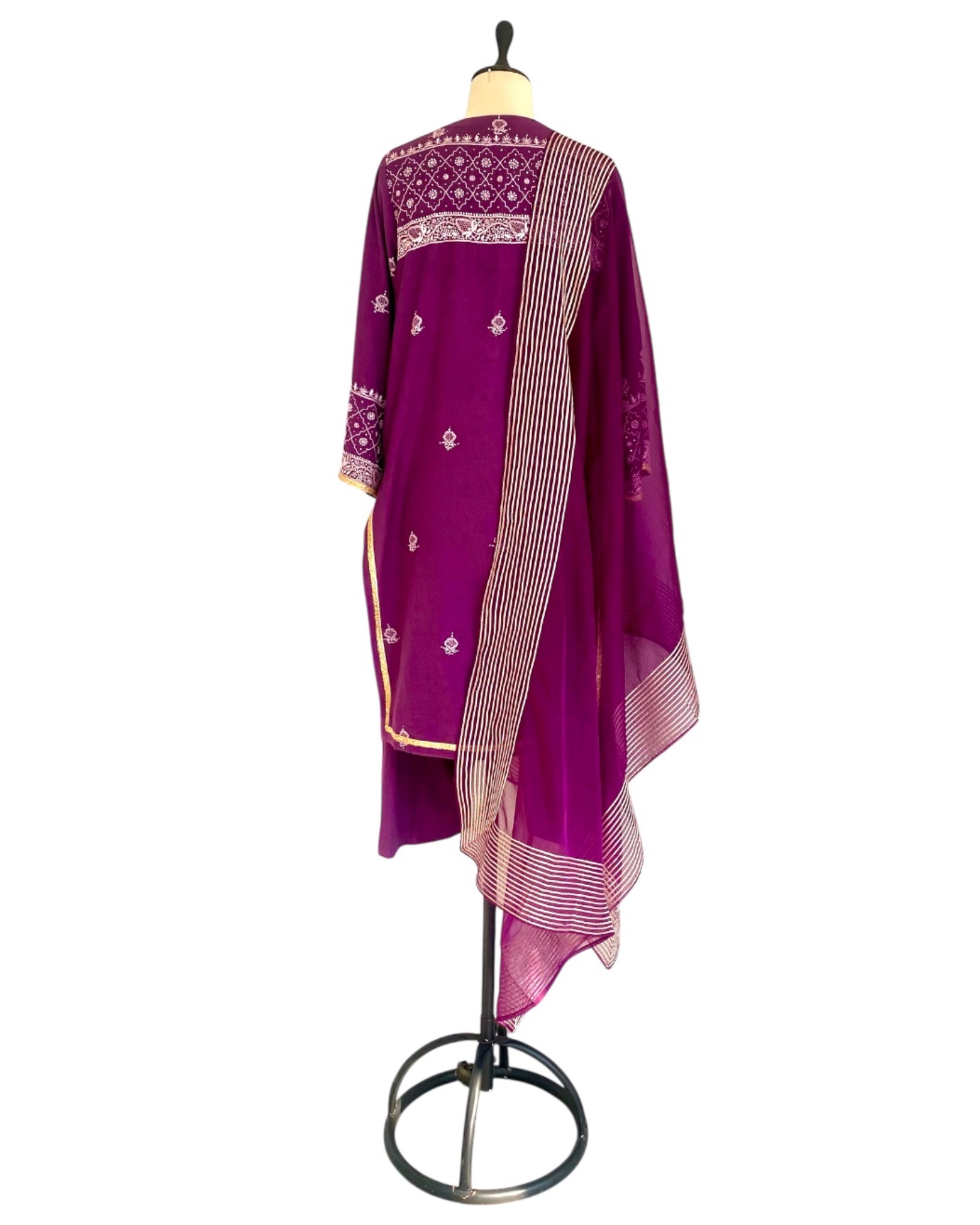 Kurta Set Chikankari - Purple/ Gold / Silver