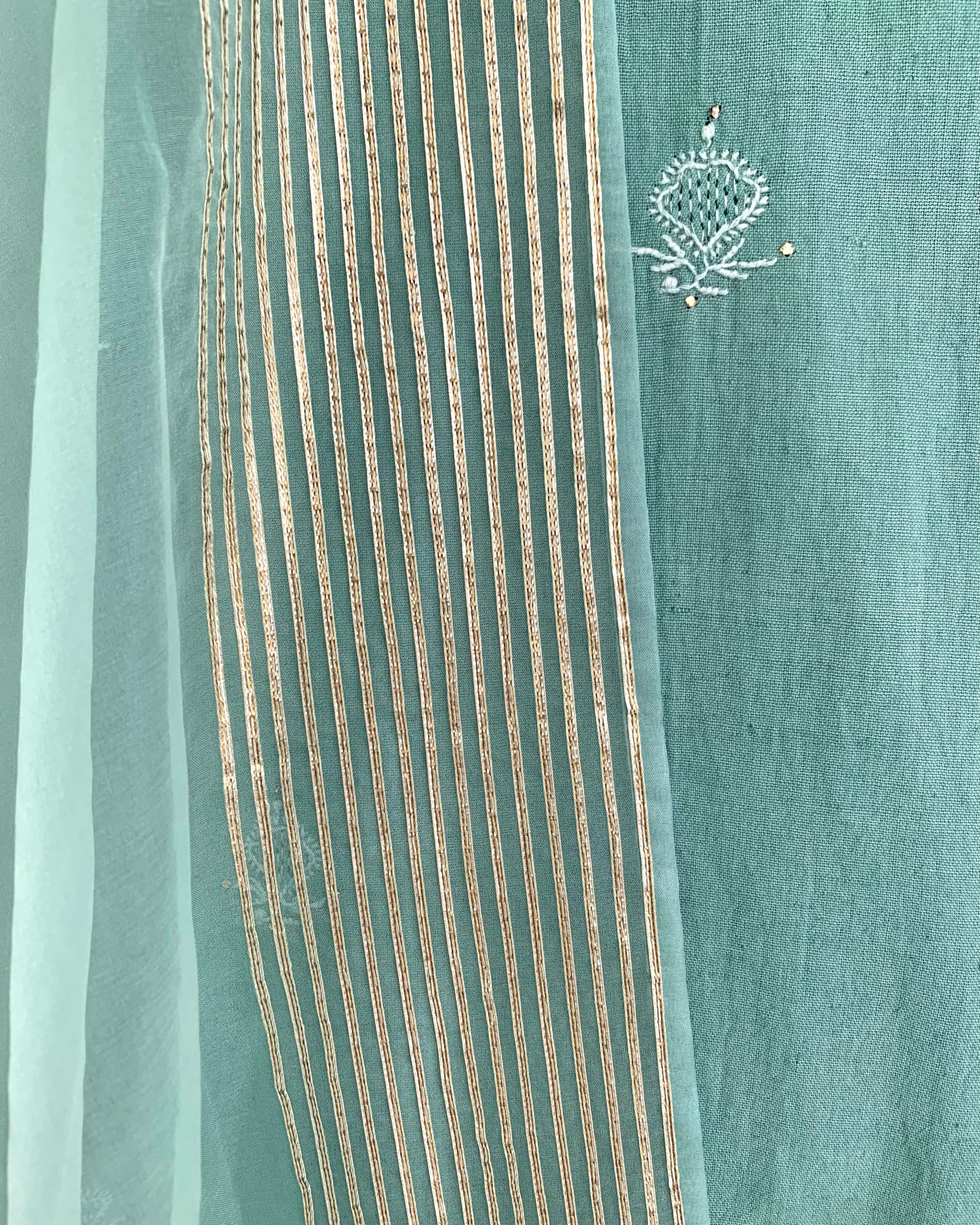 Kurta Set Chikankari - Aquamarine Green/ Gold / Silver