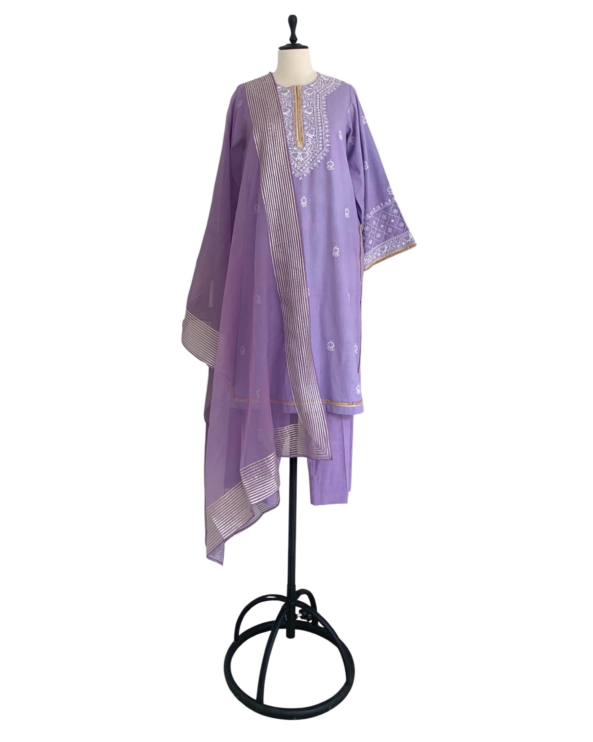 Kurta Set Chikankari - Lilac Purple/ Gold / Silver
