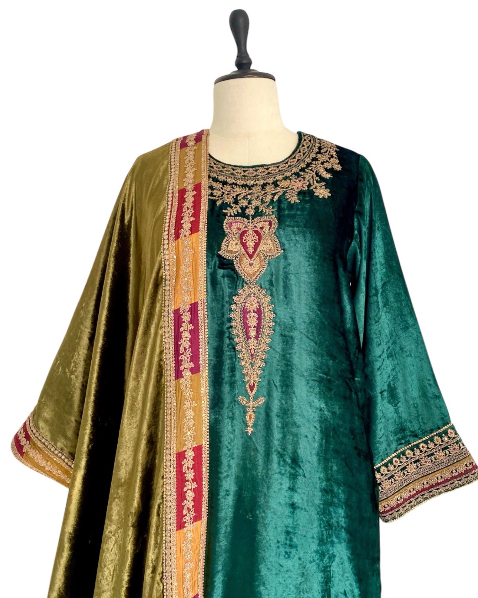 Kurta Set Velvet - Dark Green Emerald / Olive /Gold
