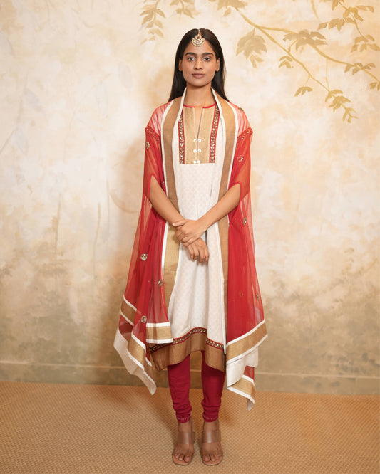 Kurta Set Embroidery - White / Burgundy / Gold