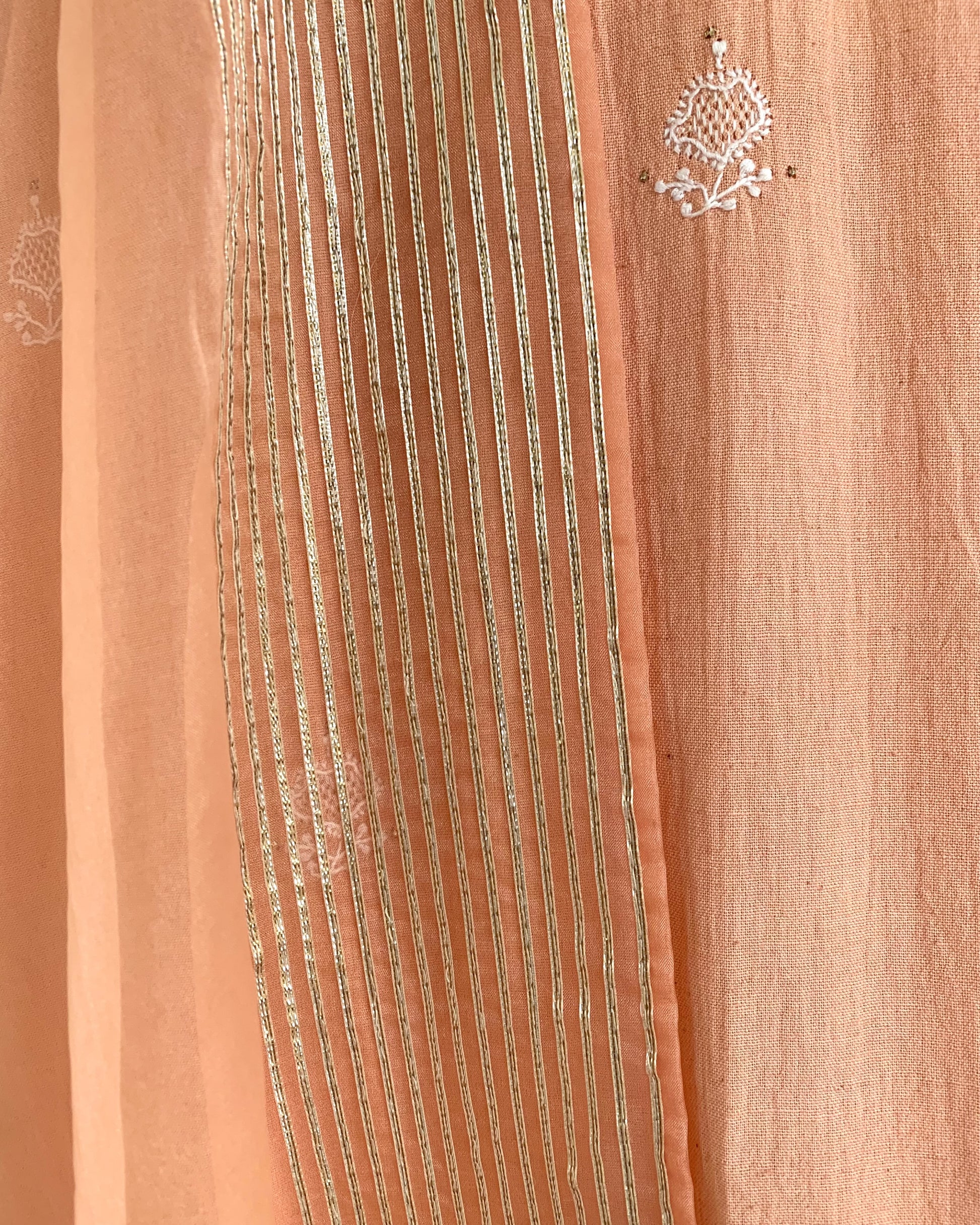 Kurta Set Chikankari - Peach Orange/ Gold / Silver