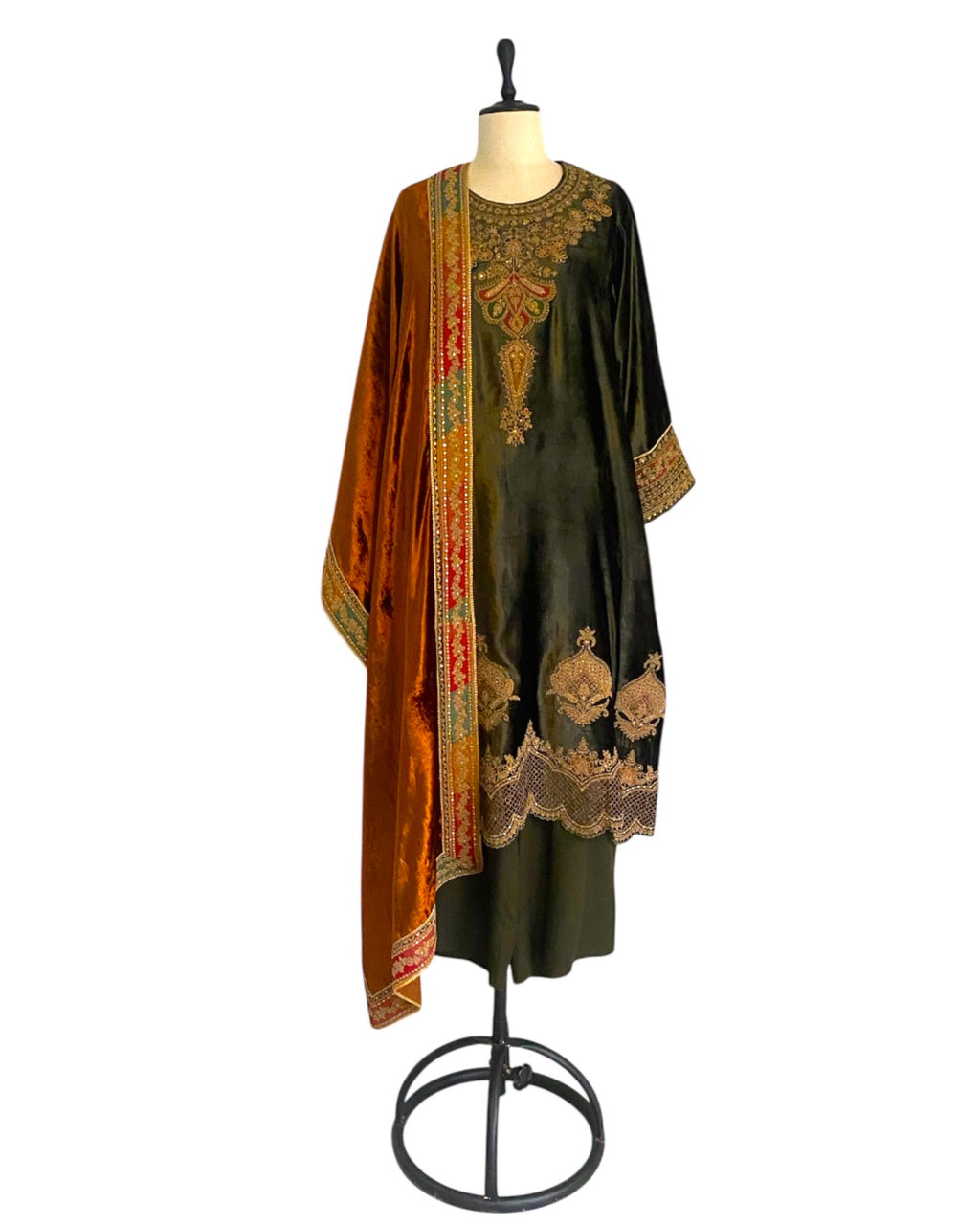 Kurta Set Velvet - Dark Olive Green / Mustard Gold