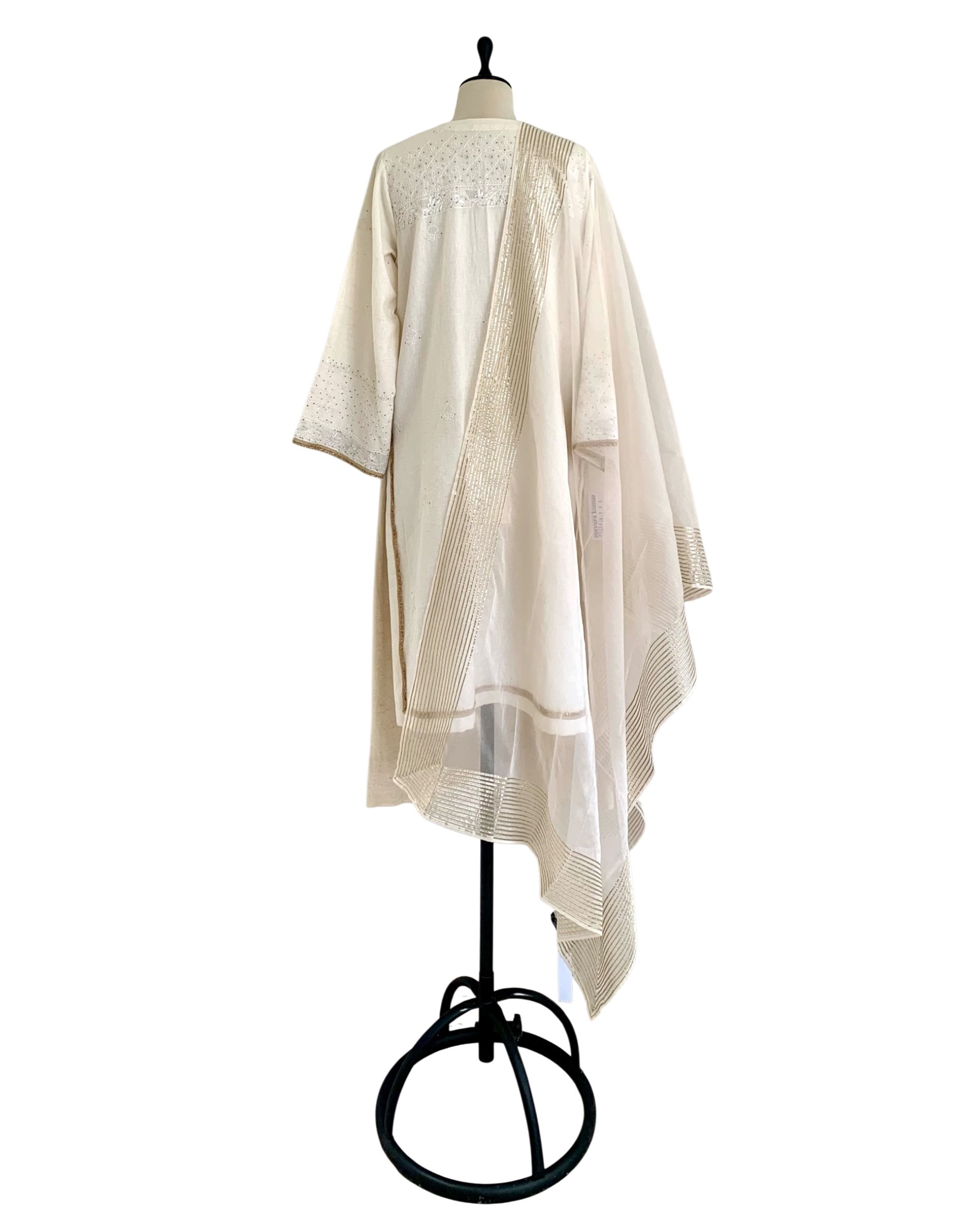 Kurta Set Chikankari - Ivory / Gold / Silver