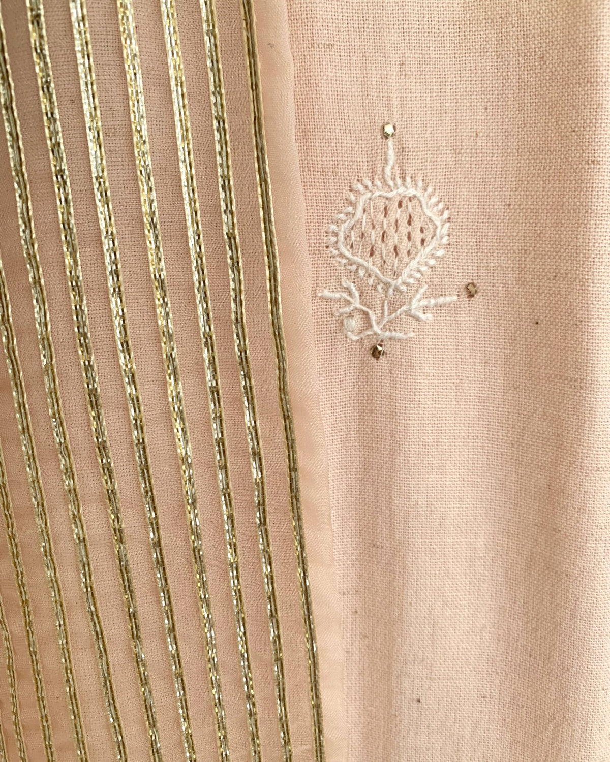 Kurta Set Chikankari - Salmon Pink/ Gold / Silver - Mayura Kumar