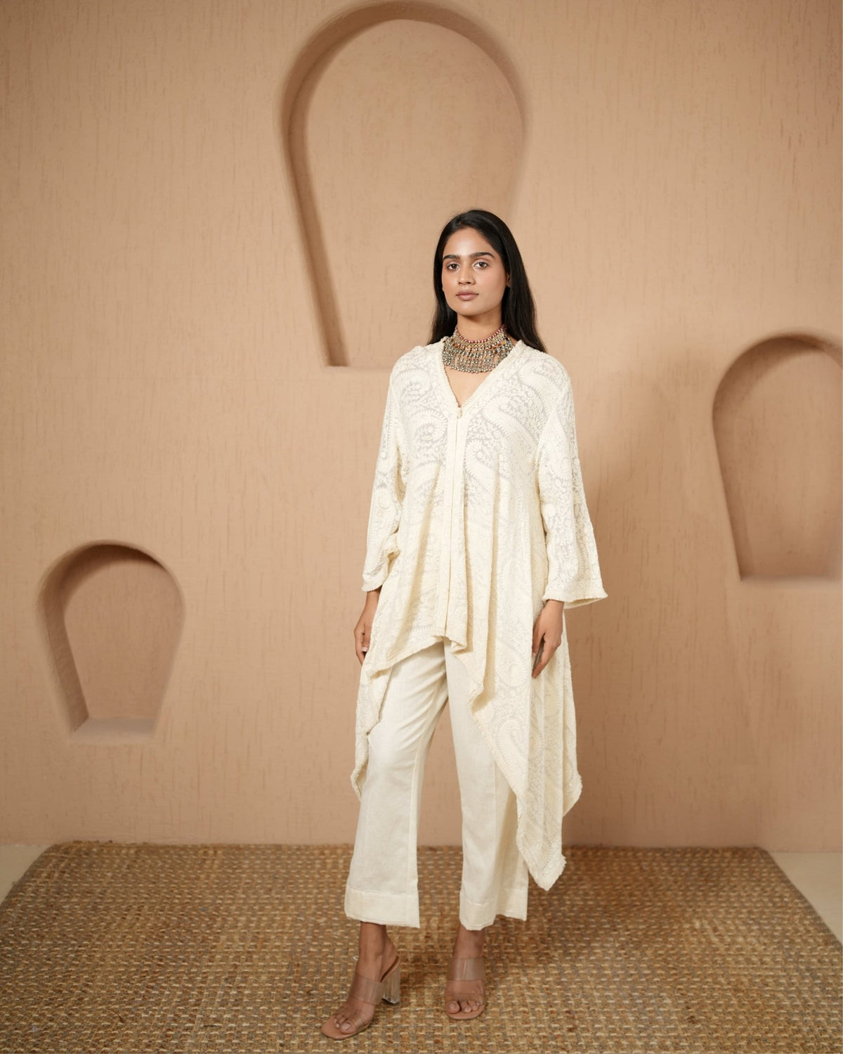 Kurta Set Kashmiri - Ivory - Mayura Kumar