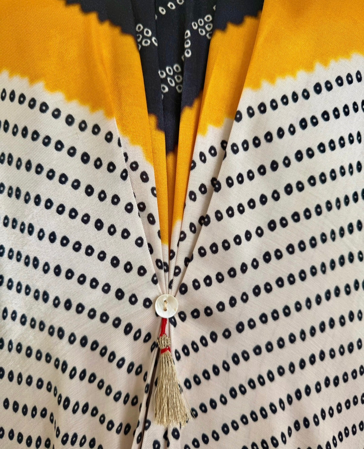 Kaftan Bandhej - Black / Mango / Ivory Base