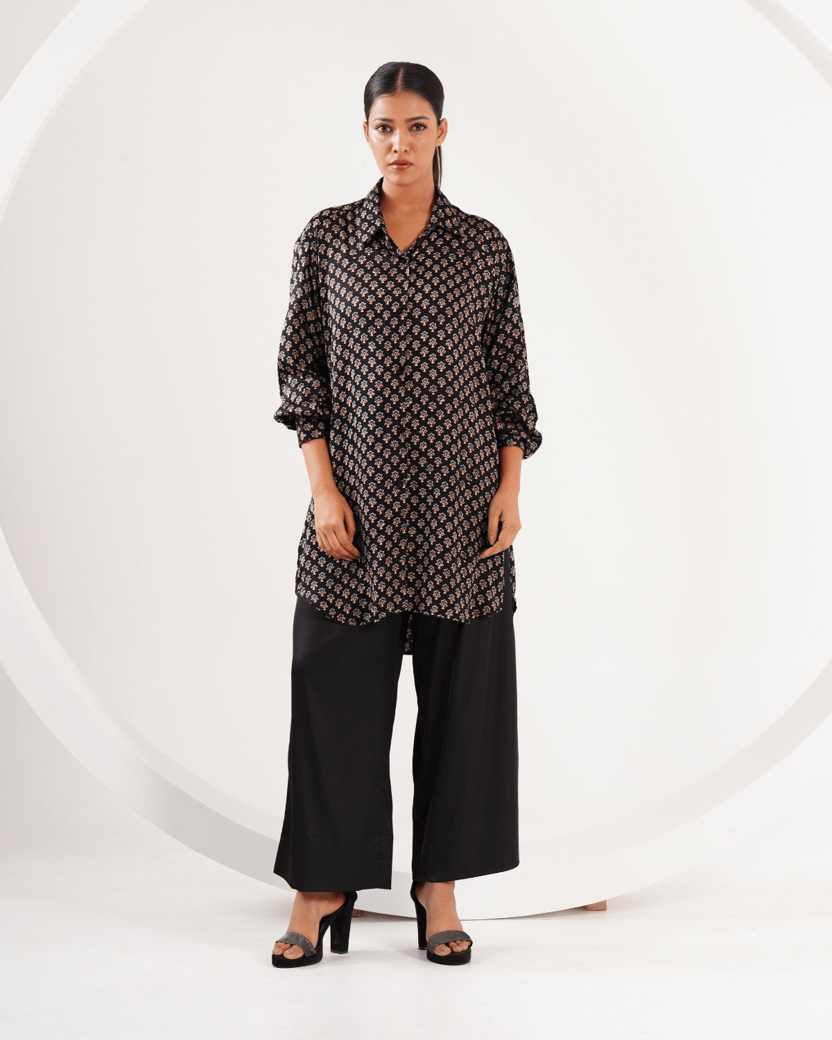 Ajrakh Flower Block Print Set - Black/Indigo/Red - Mayura Kumar