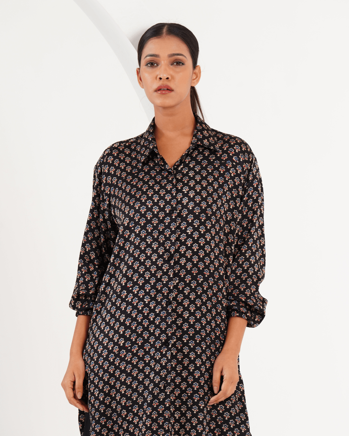 Ajrakh Flower Block Print Set - Black/Indigo/Red - Mayura Kumar
