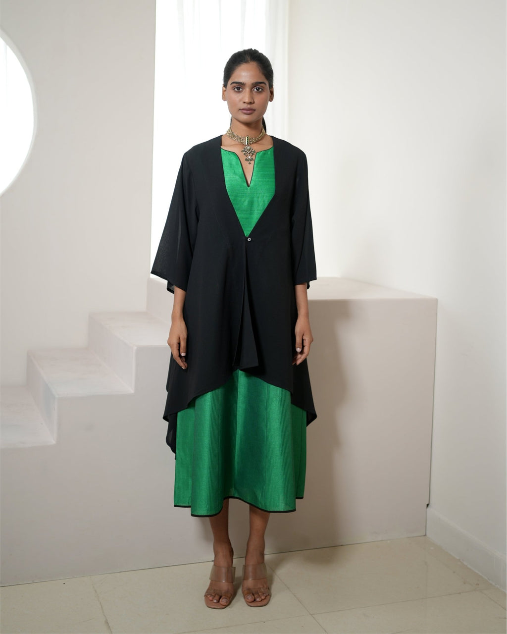 Dress & Cape Timeless - Green / Black - Mayura Kumar
