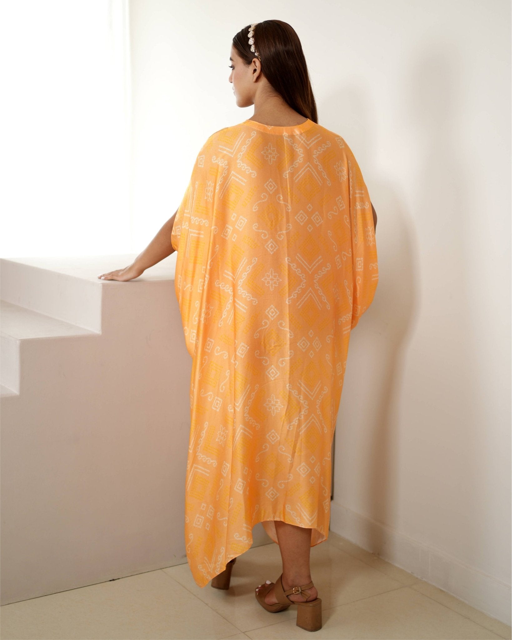 Kaftan Bandhej - Peach / Gold - Mayura Kumar