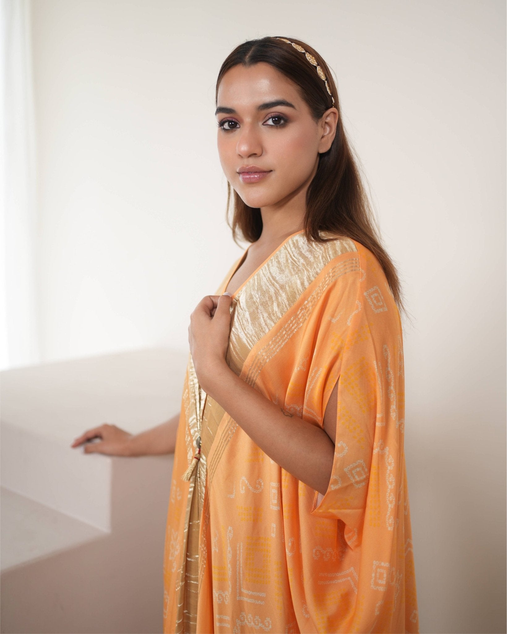 Kaftan Bandhej - Peach / Gold - Mayura Kumar