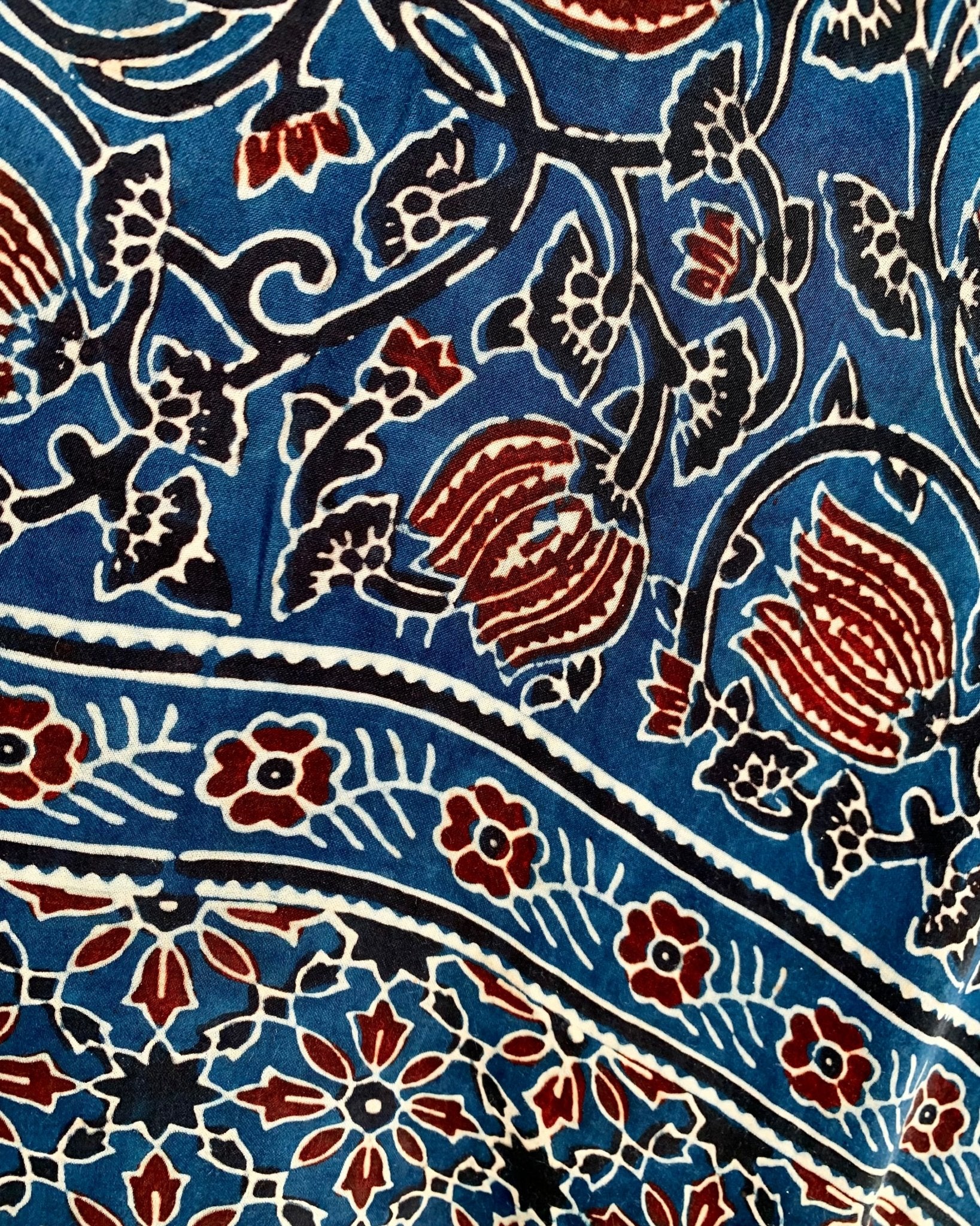Kaftan - Indigo / Red / White - Mayura Kumar