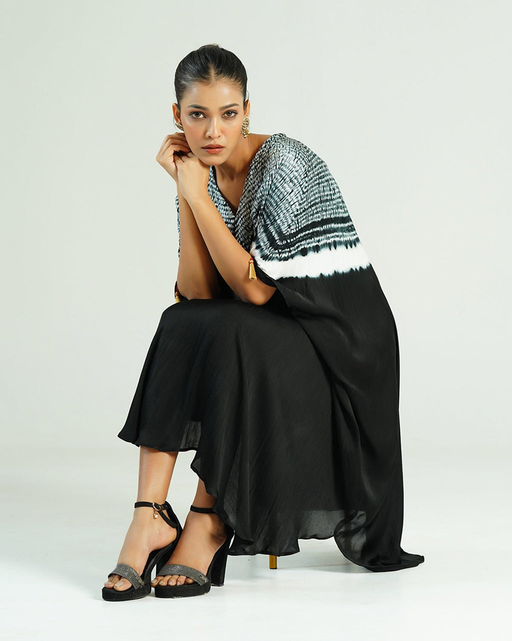 Kaftan Shibori - Onyx Black /Ivory - Mayura Kumar