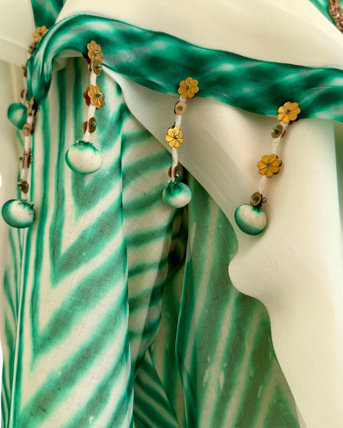 Kurta Set Arashi Shibori - Ivory/Green - Mayura Kumar