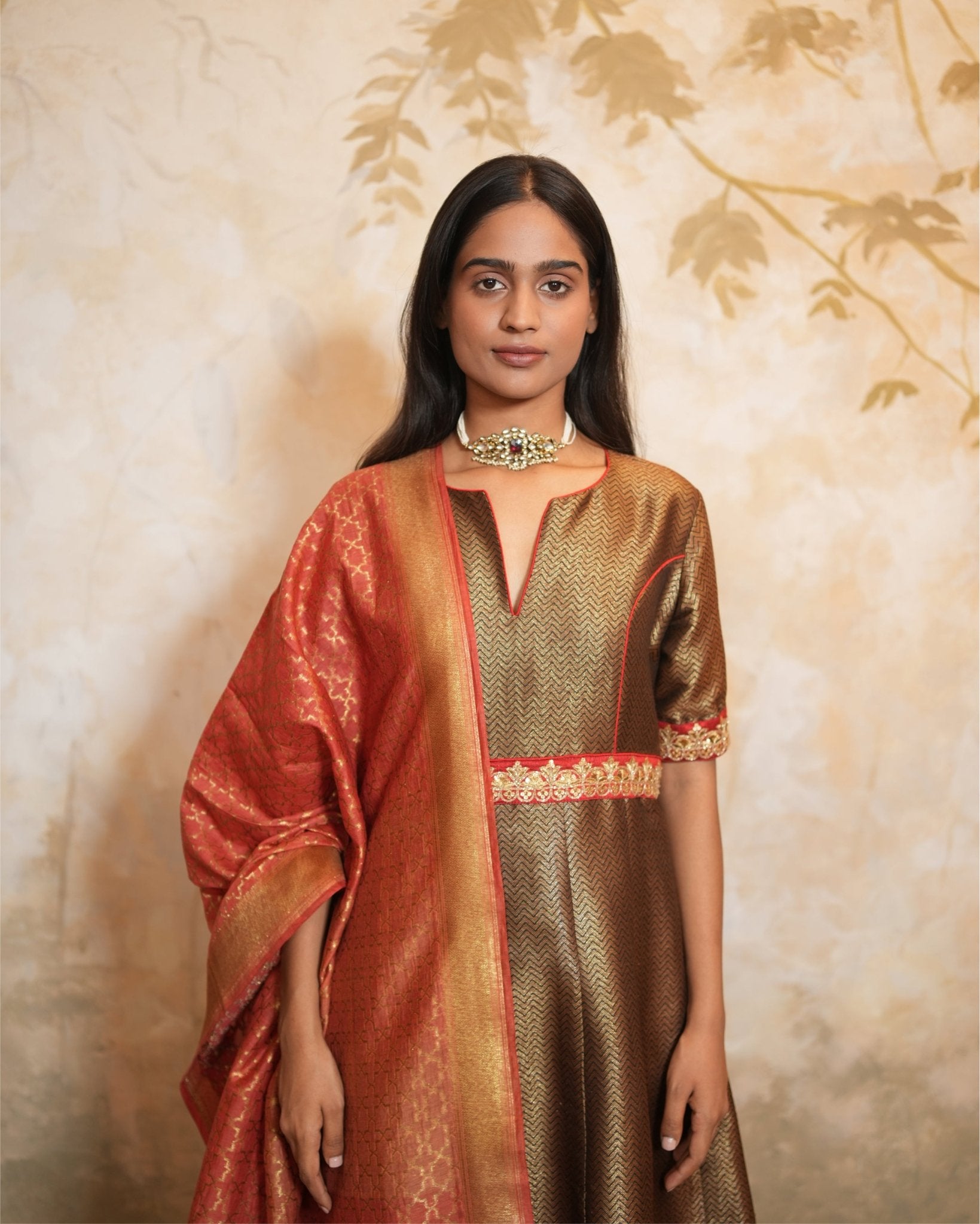 Kurta Set Banarasi - Black / Red / Gold - Mayura Kumar