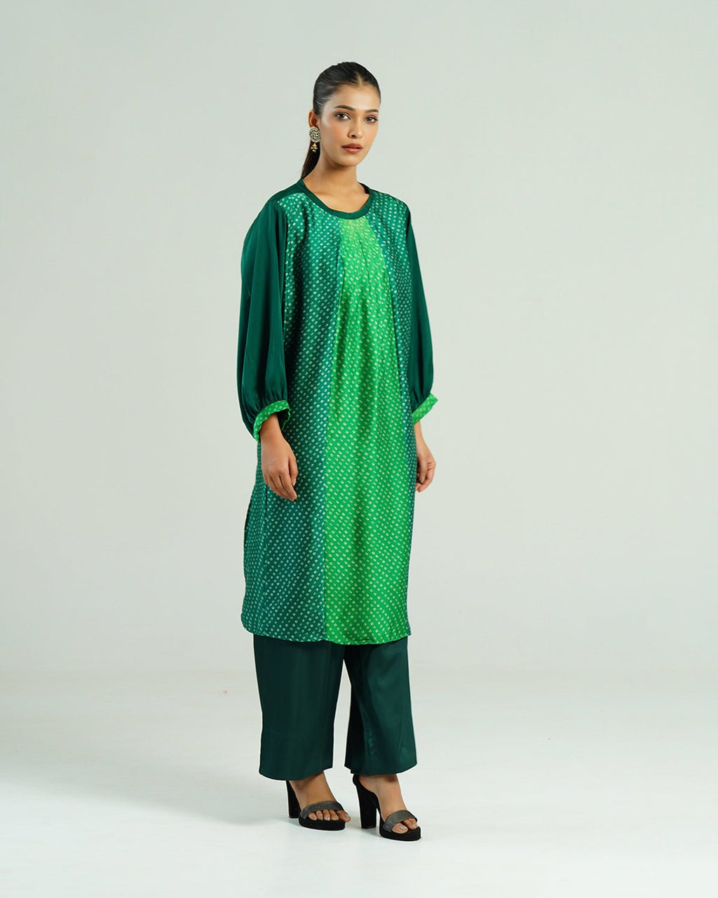Kurta Set Bandhej - Shades of Parrot & Dark Green - Mayura Kumar
