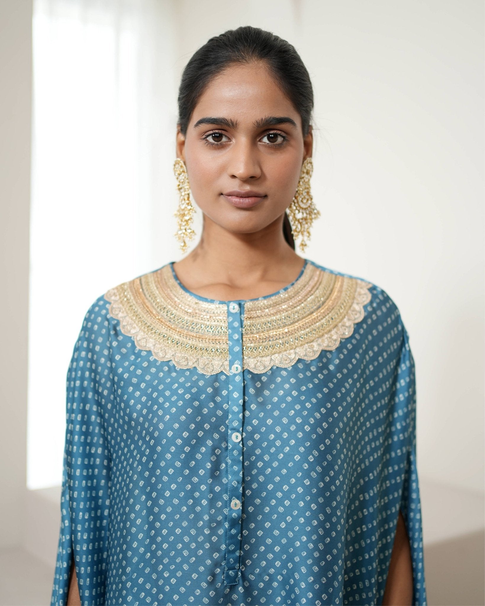 Kurta Set Bandhej - Teal Blue / Ivory / Gold - Mayura Kumar