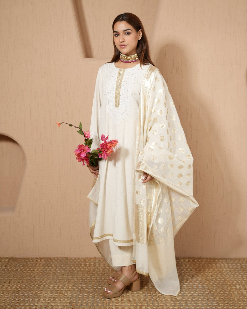 Kurta Set Chikankari - Ivory / Gold / Silver - Mayura Kumar