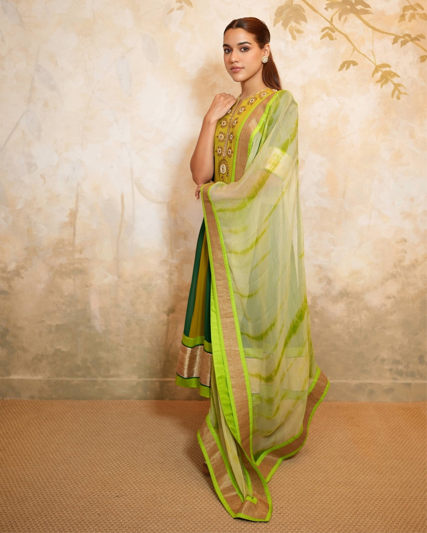 Kurta Set Embroidery - Green / Gold - Mayura Kumar