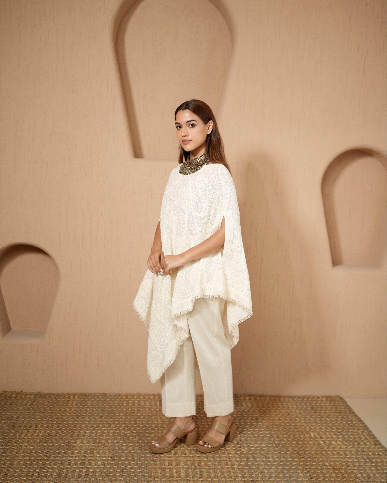 Kurta Set Kashmiri - Ivory - Mayura Kumar