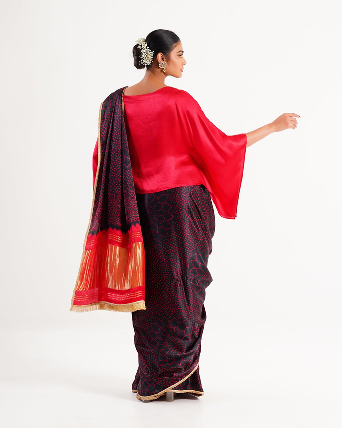 Saree Bandhej Mixology - Red /Black/Gold - Mayura Kumar