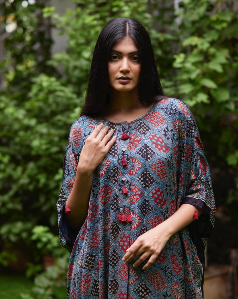 Kaftan - Red/Indigo - Mayura Kumar