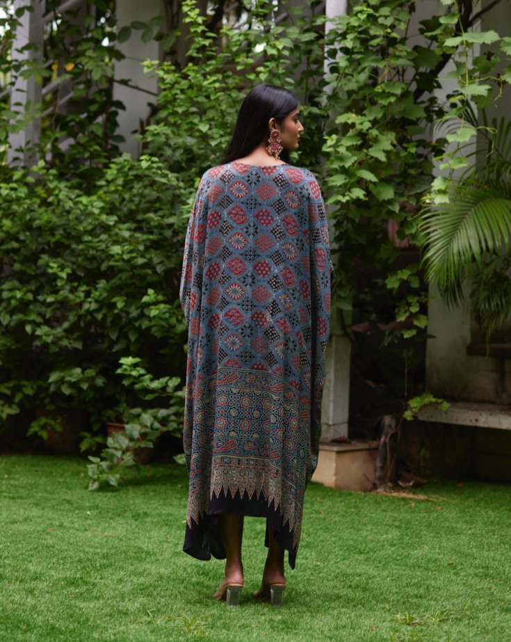 Kaftan - Red/Indigo - Mayura Kumar