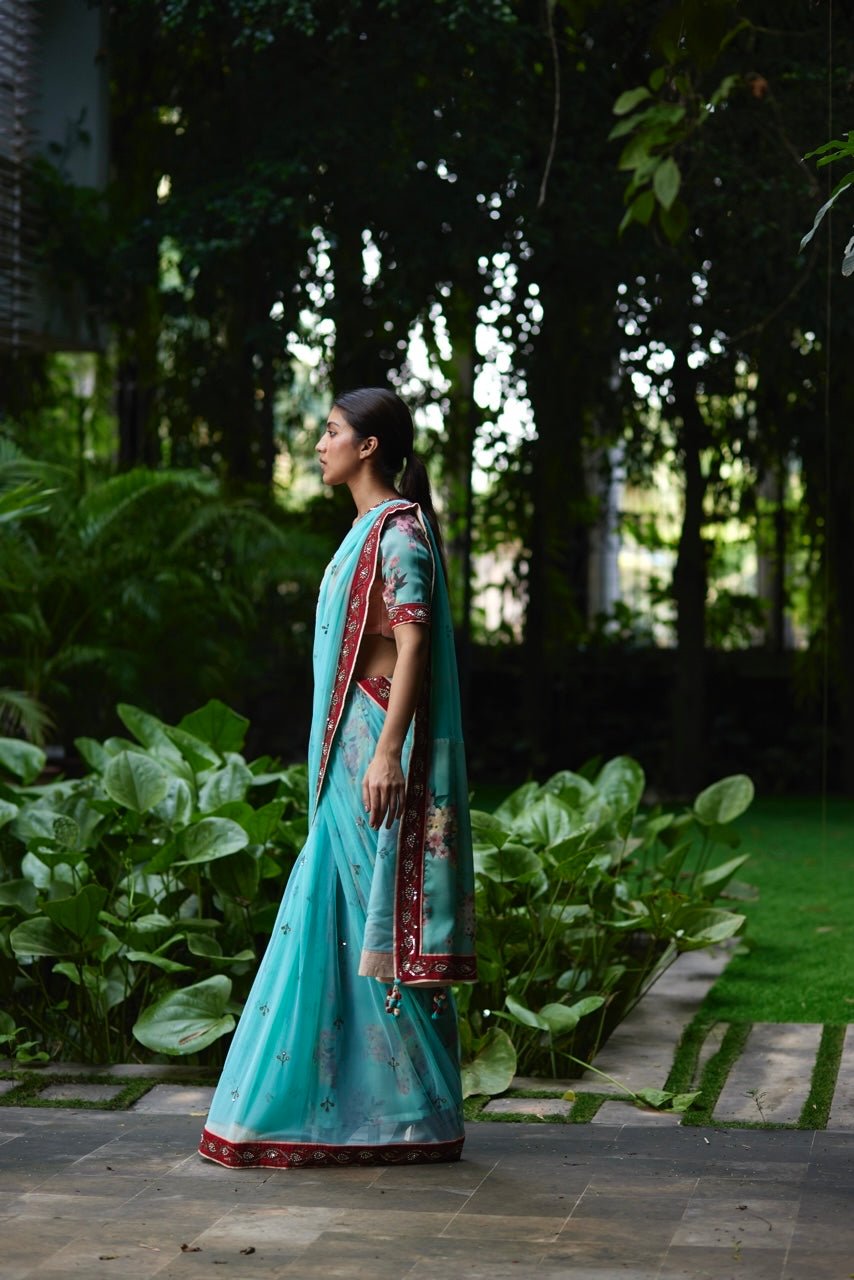 Saree Floral - Aqua/Peach/Red - Mayura Kumar